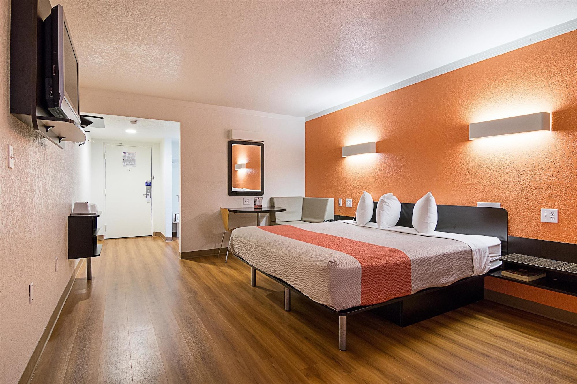 Motel 6-Tampa, Fl - Fairgrounds Heartland Bagian luar foto