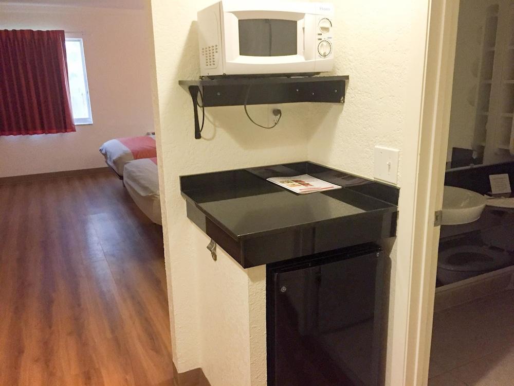 Motel 6-Tampa, Fl - Fairgrounds Heartland Bagian luar foto